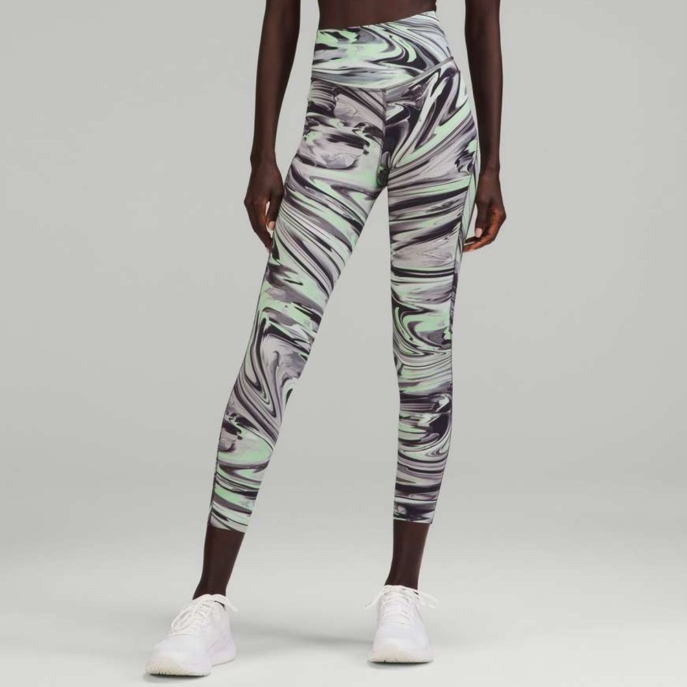Lululemon Base Pace High-Rise Running Tight 25"
Paint Glide Warp Multi